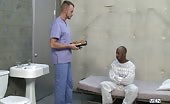 Sexe interracial entre fou et son docteur